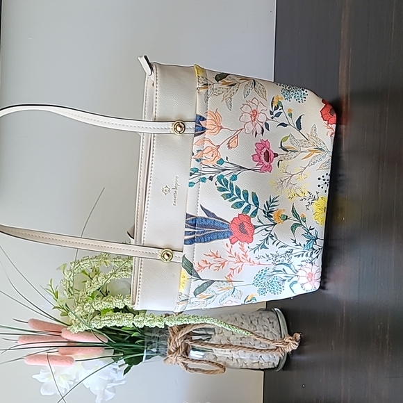 Nanette lepore purse - Picture 1 of 6